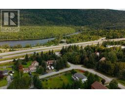 2 Roberts Drive thumbnail 41