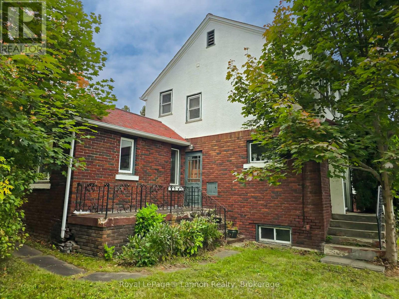 82 COLLEGE STREET W - 39