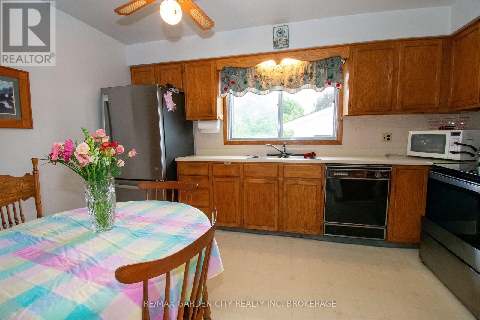 103 KILGOUR AVENUE - 10
