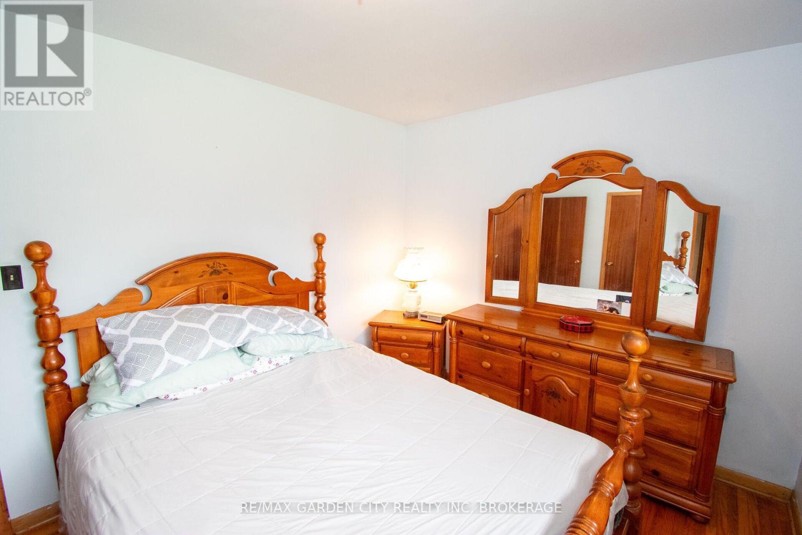 103 KILGOUR AVENUE - 13