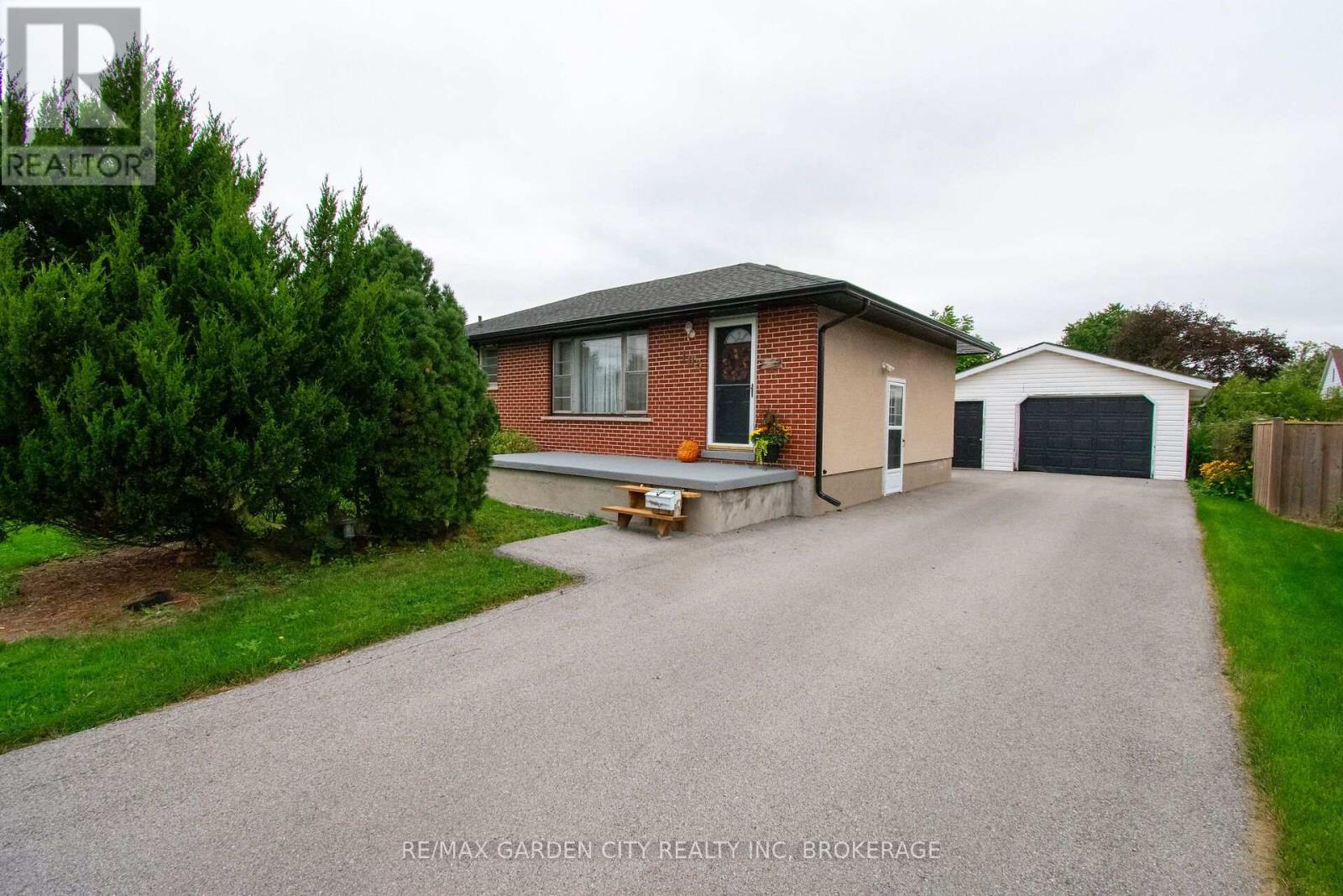 103 KILGOUR AVENUE - 2
