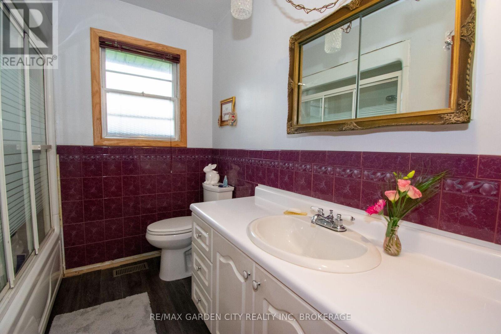 103 KILGOUR AVENUE - 21