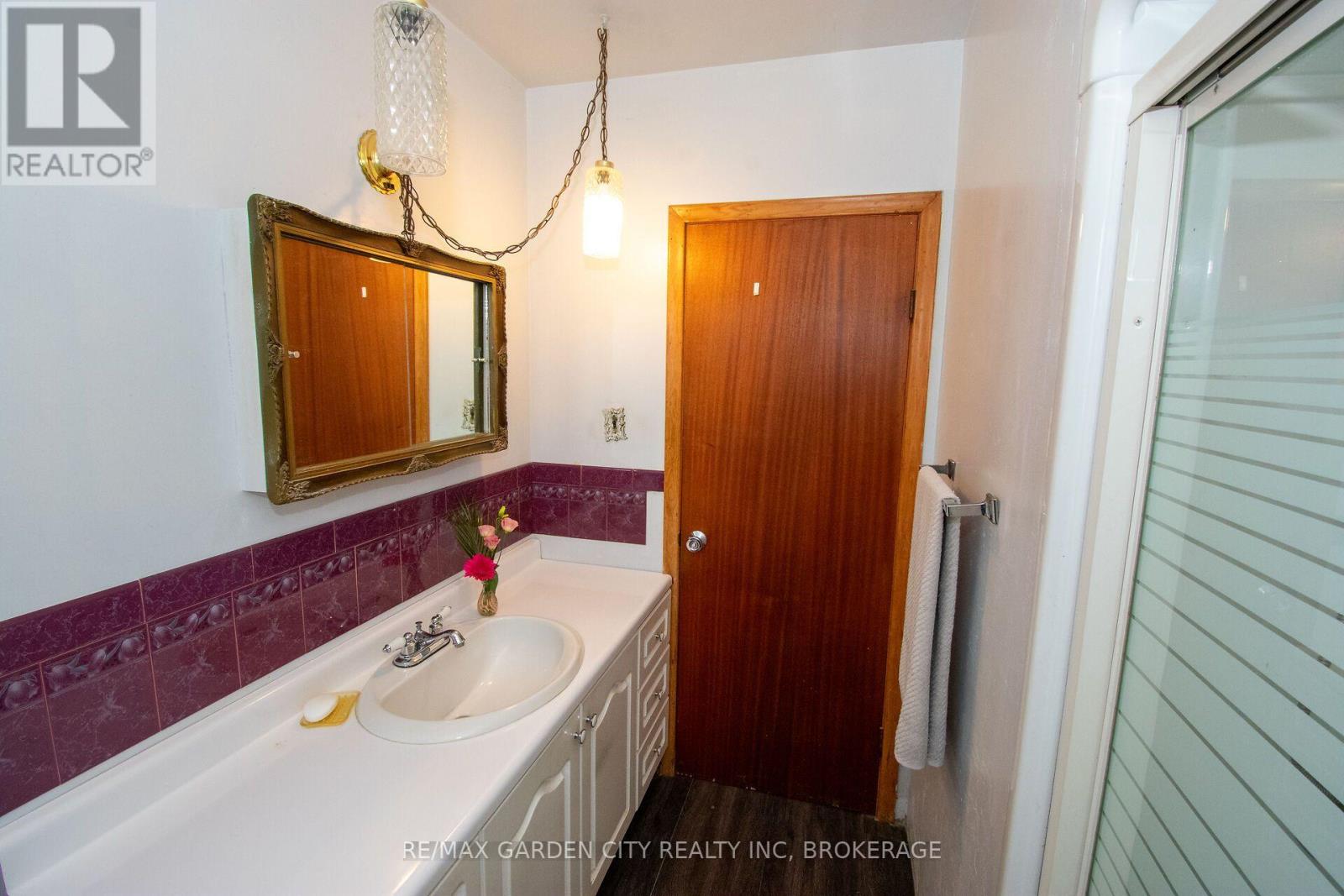 103 KILGOUR AVENUE - Image 22