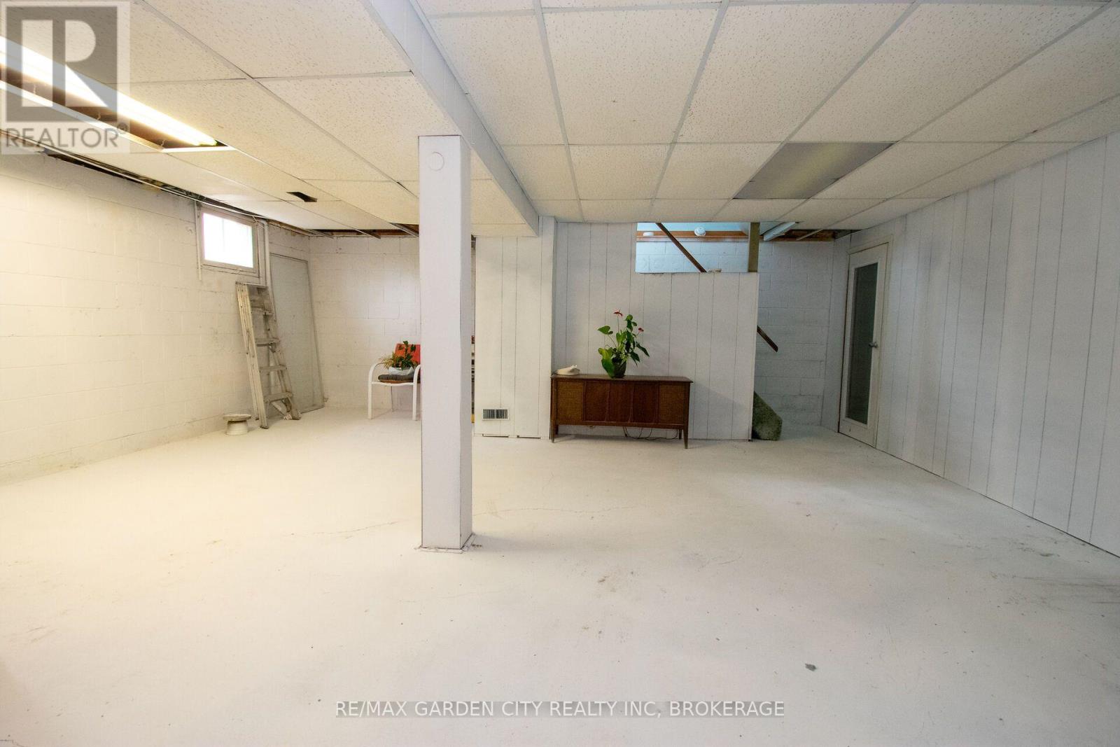 103 KILGOUR AVENUE - Image 27