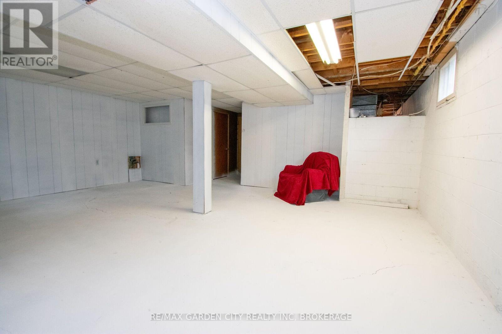 103 KILGOUR AVENUE - Image 29
