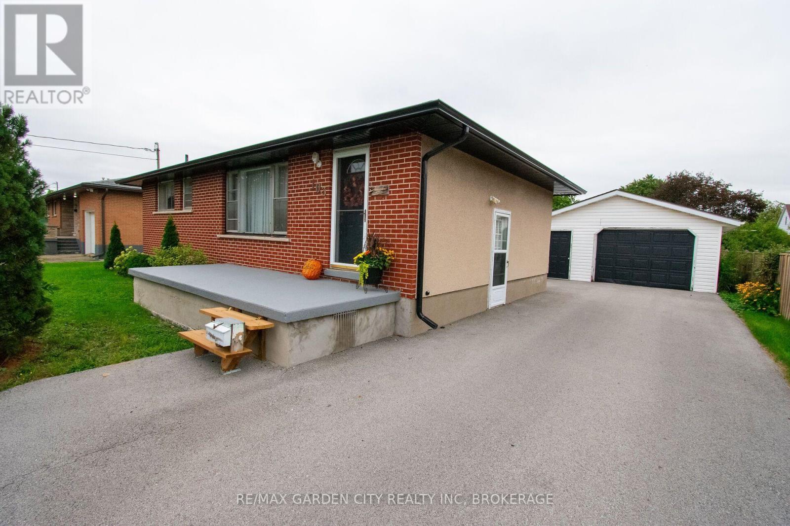 103 KILGOUR AVENUE - 3