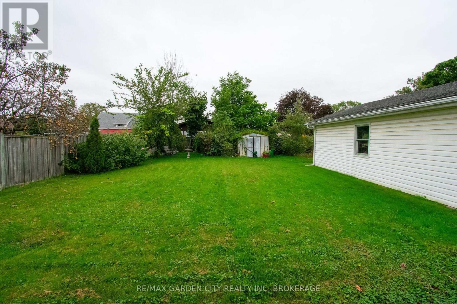 103 KILGOUR AVENUE - Image 32