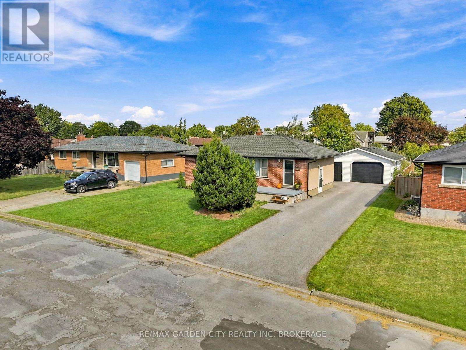 103 KILGOUR AVENUE - Image 37