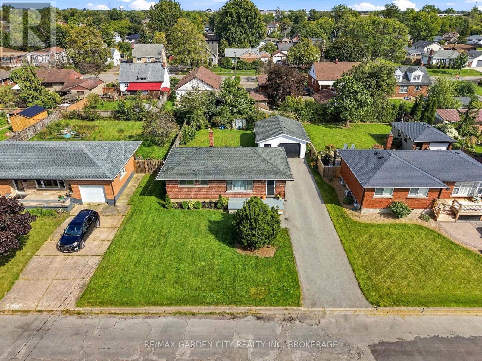 103 KILGOUR AVENUE - Image 38