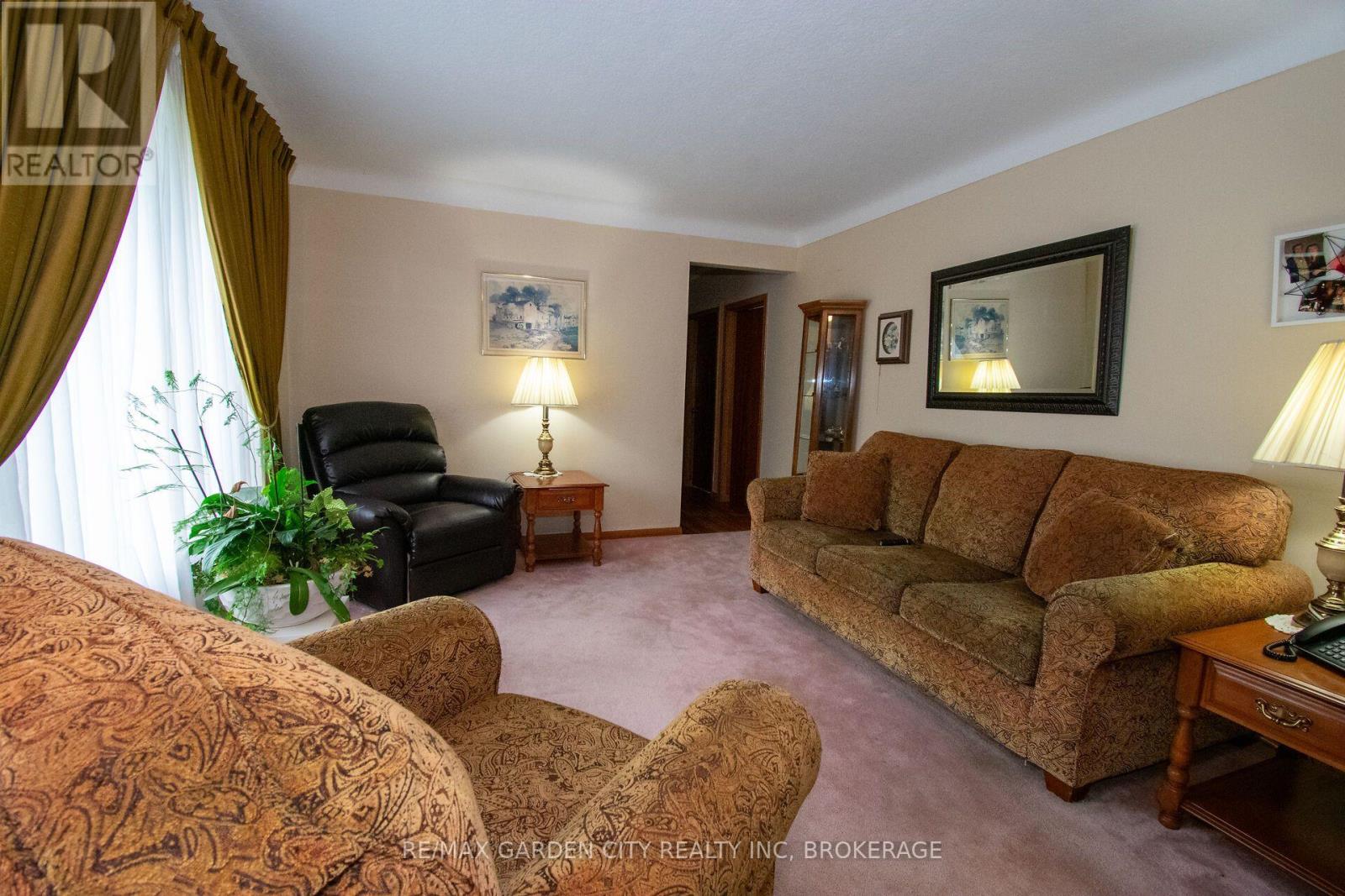 103 KILGOUR AVENUE - 5