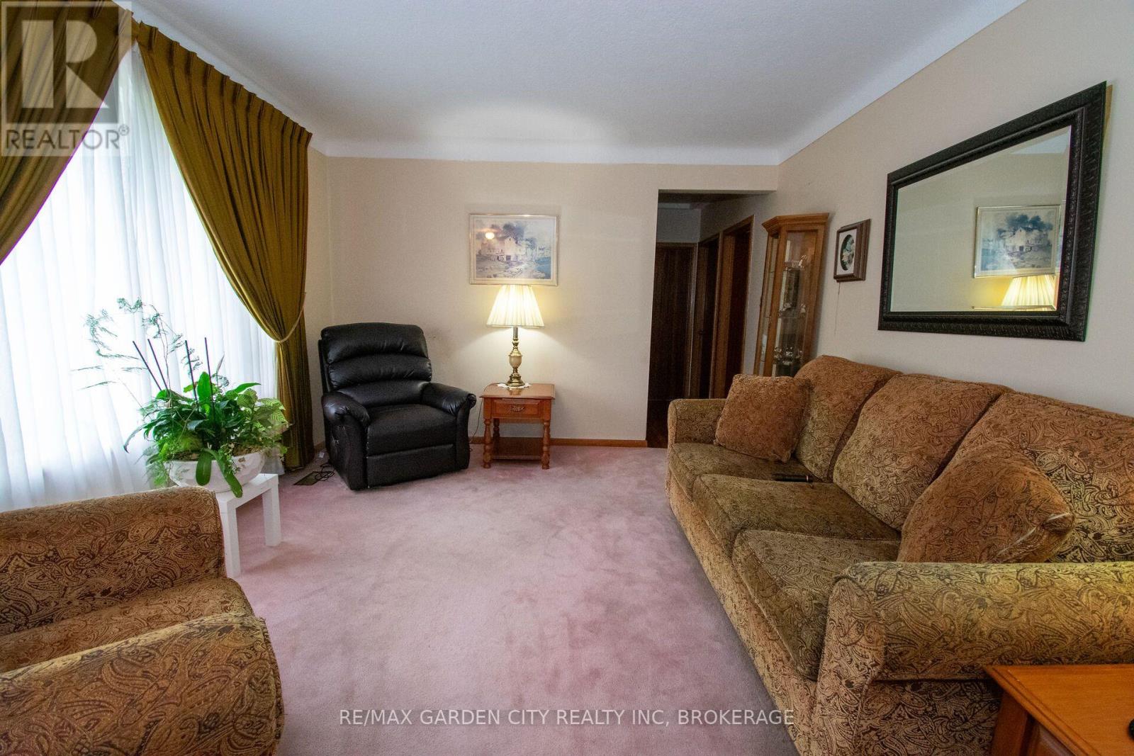 103 KILGOUR AVENUE - 6