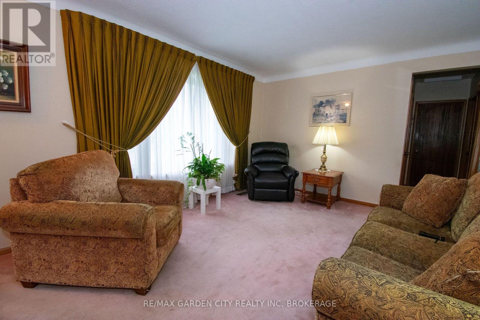 103 KILGOUR AVENUE - 7