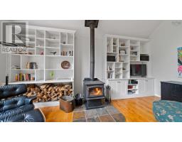 Foyer - 103 Canoe Lake Cove Road, Leminster, NS B0N2T0 Photo 11