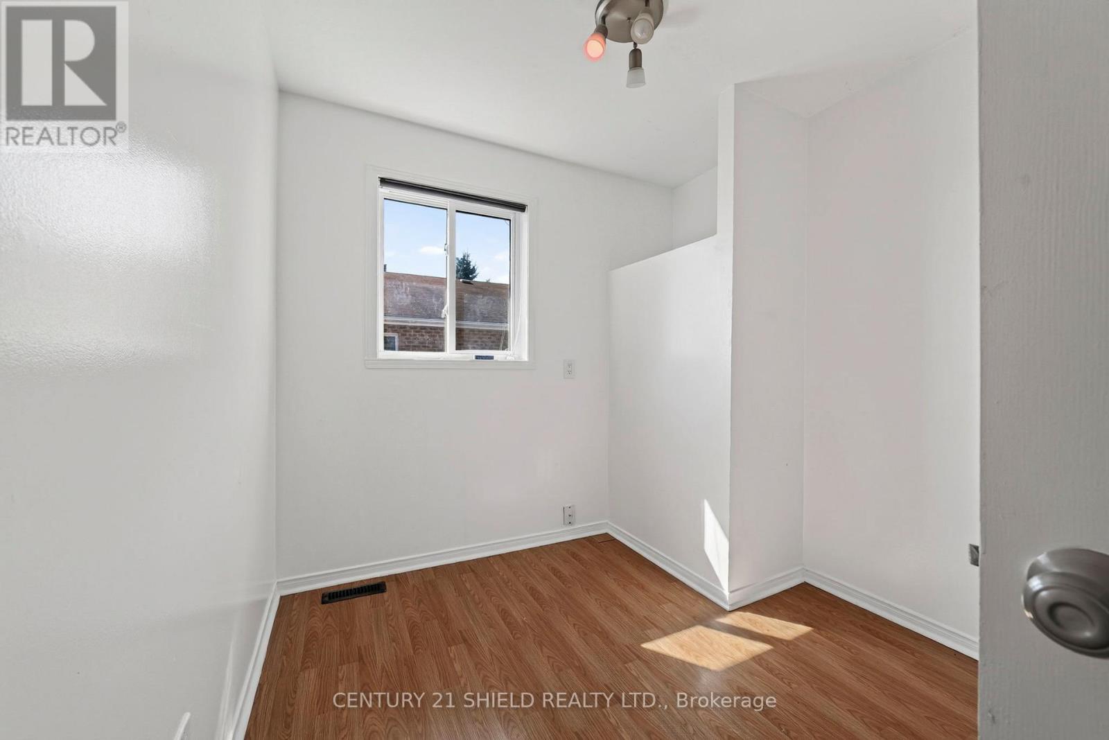 148 LOTTIE AVENUE - 14