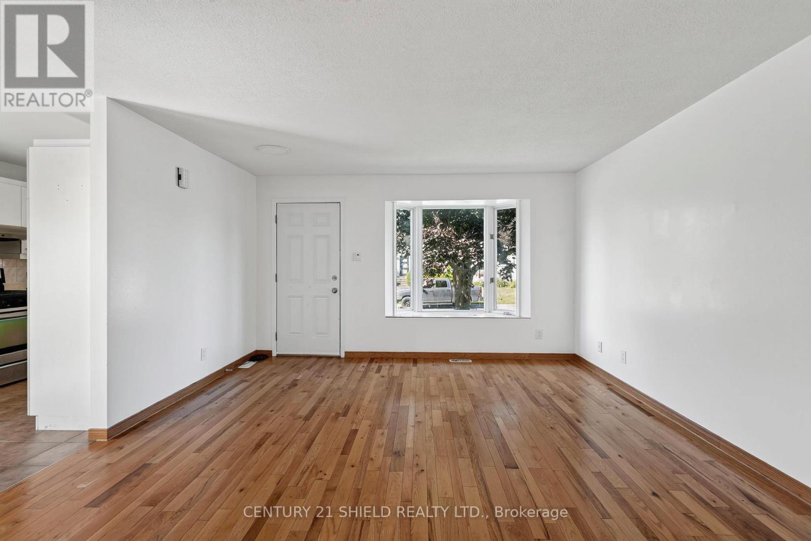 148 LOTTIE AVENUE - 4