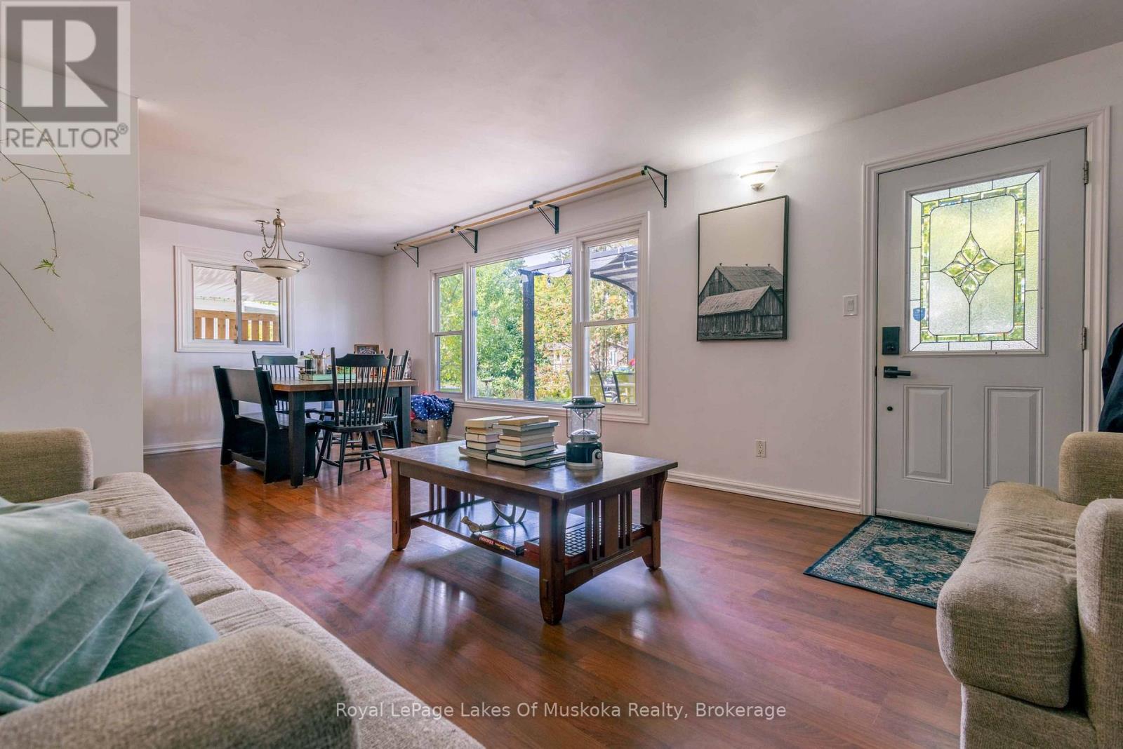 18 GOW STREET - Image 17