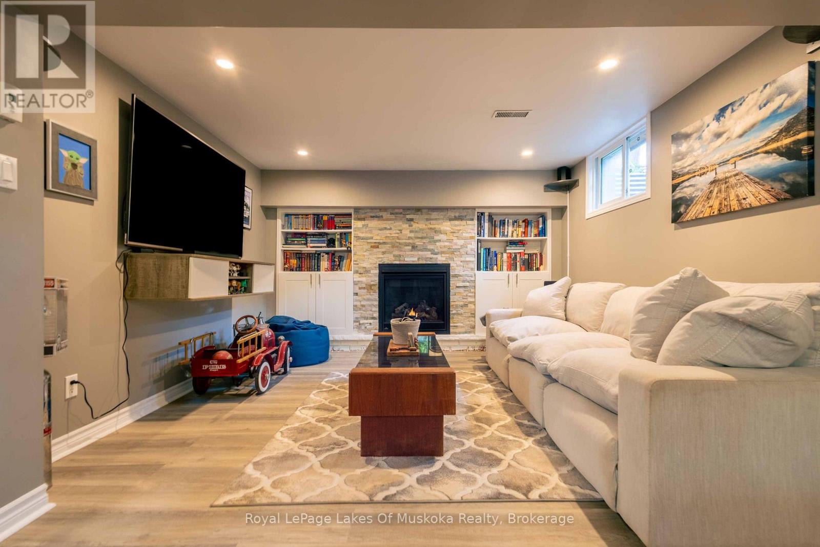 18 GOW STREET - Image 30