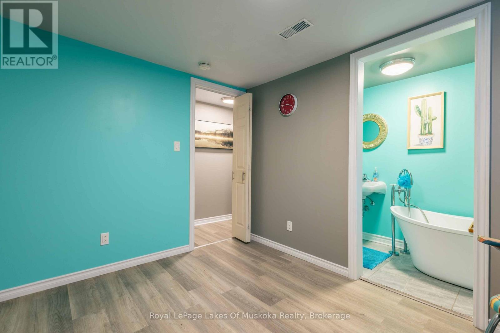 18 GOW STREET - Image 33