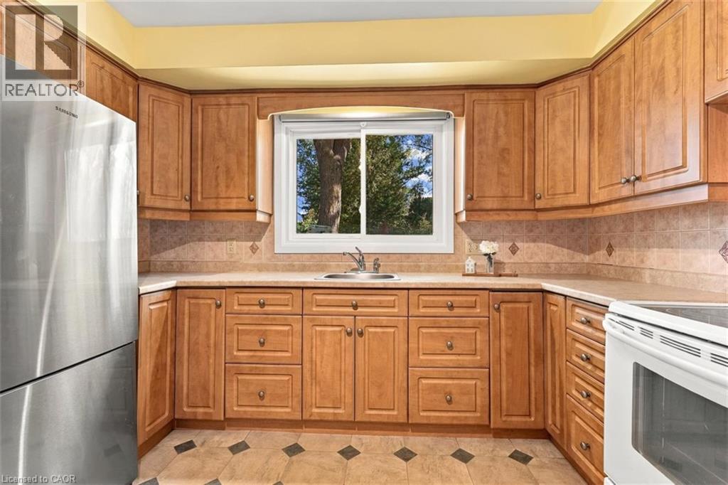 40 KENMORE Avenue - Image 16
