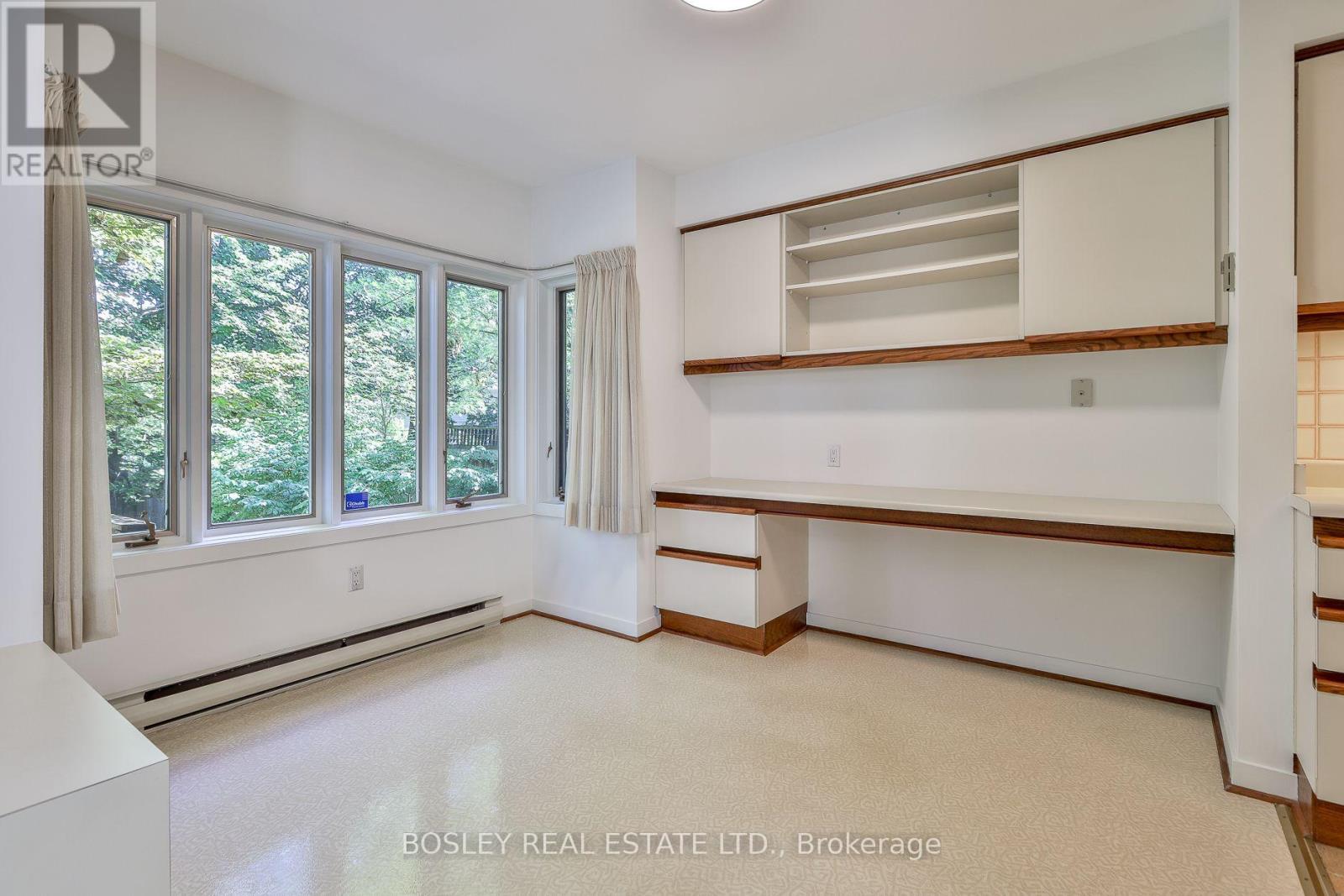 61 HANNA ROAD - 13