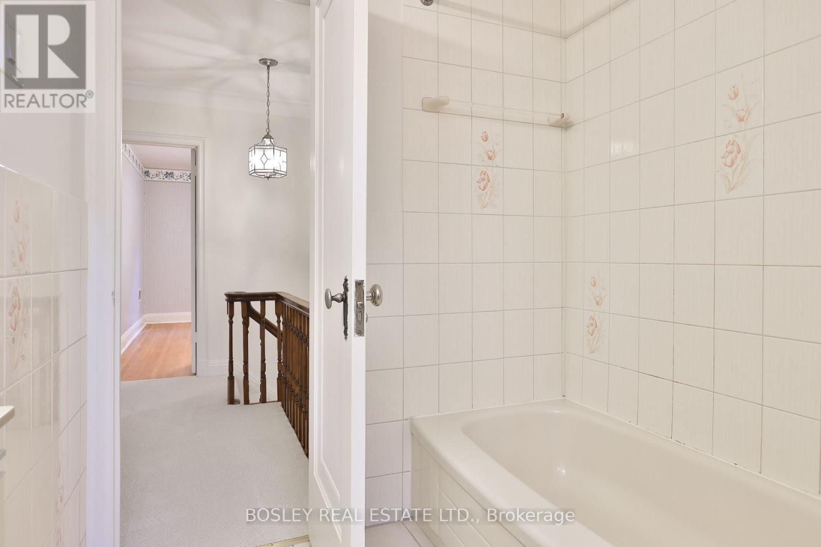 61 HANNA ROAD - 32