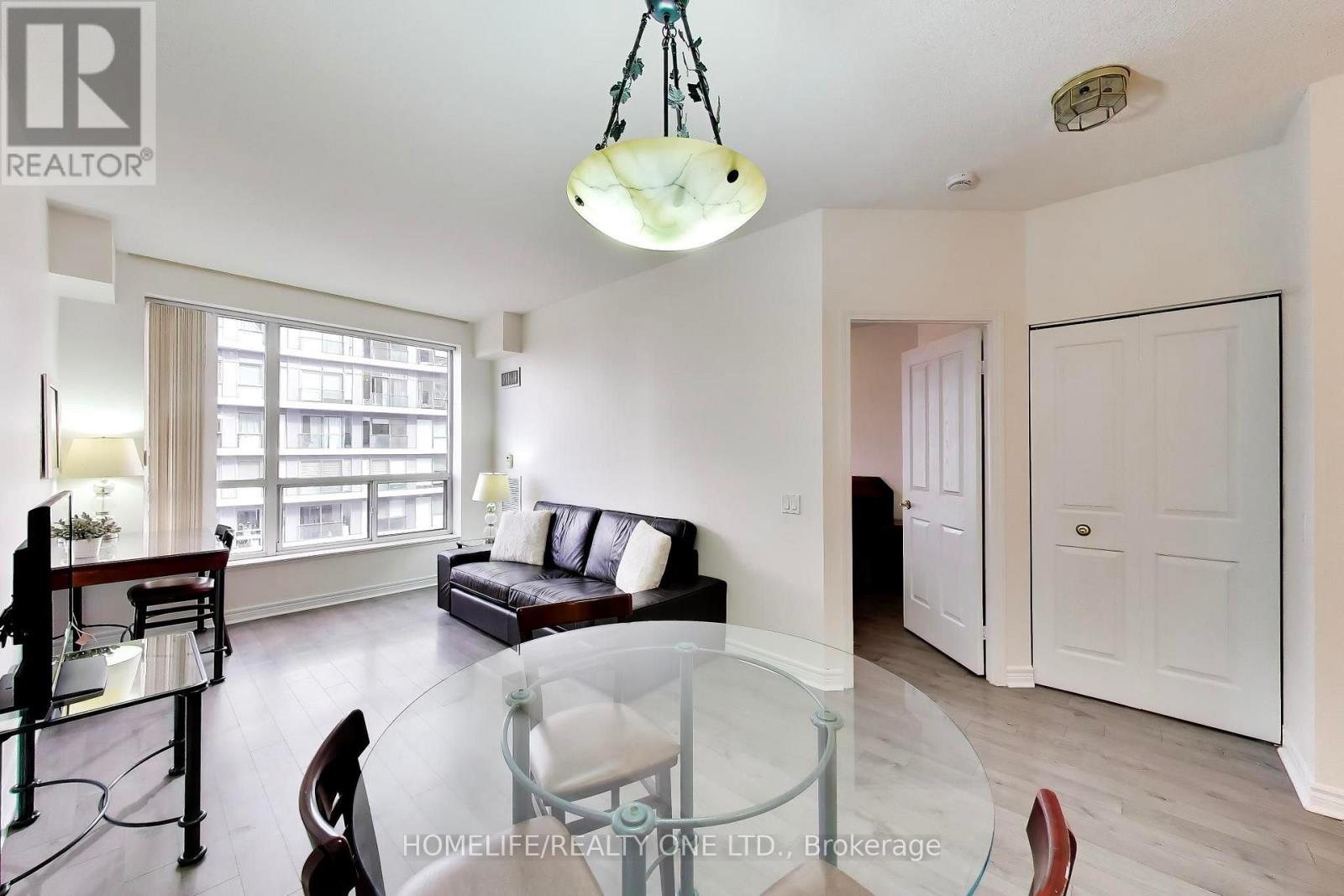 #1105 152 ST PATRICK STREET - 17