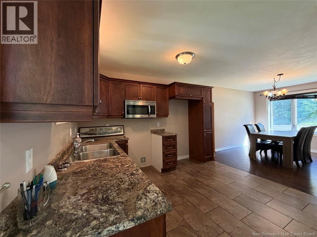 12 Fort Avenue - 5