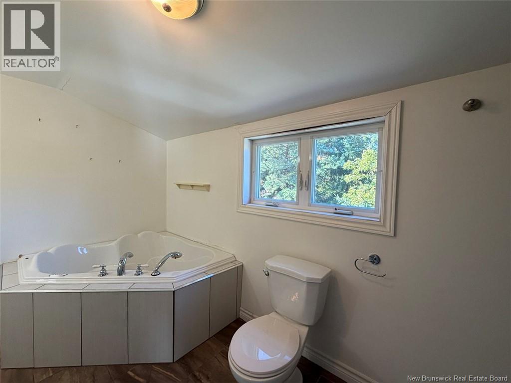 12 Fort Avenue - 22