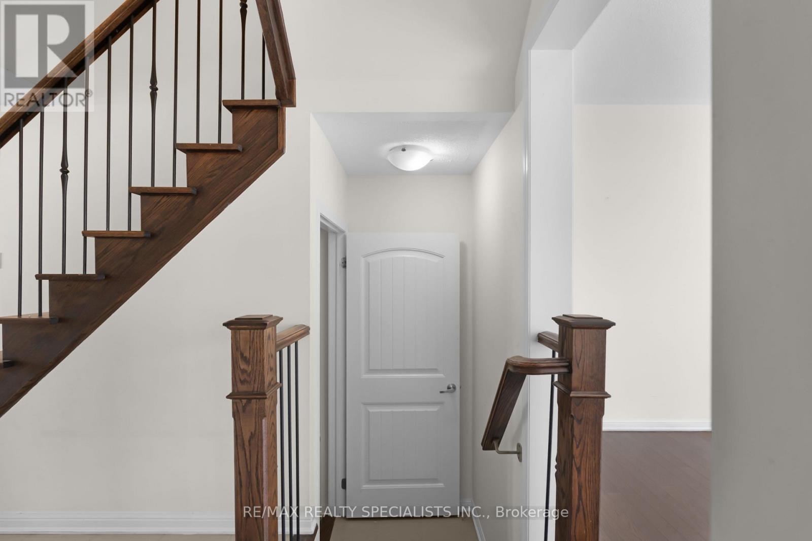 7 Stotts Terrace, Toronto, ON photo 28