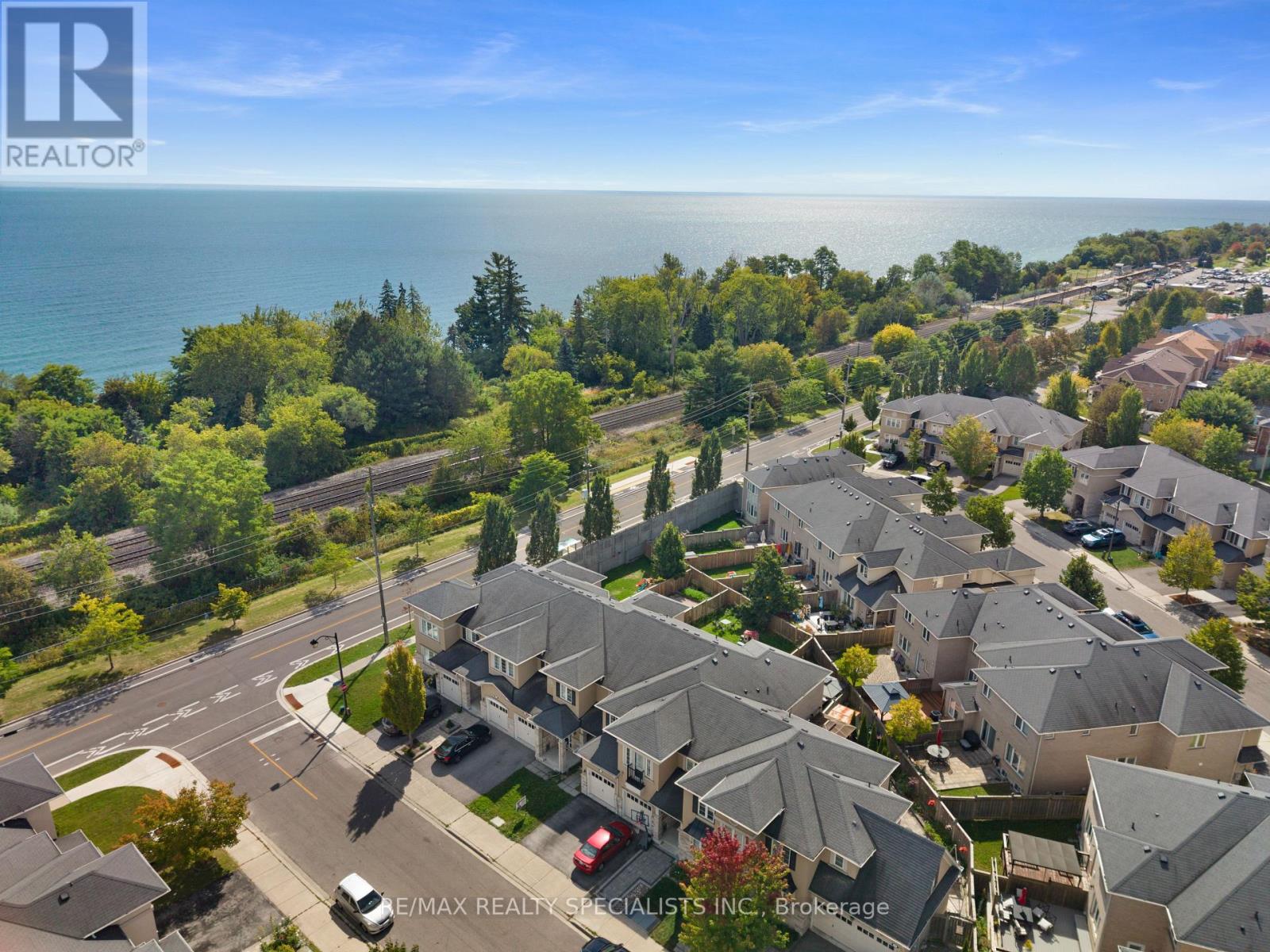 7 Stotts Terrace, Toronto, ON photo 36