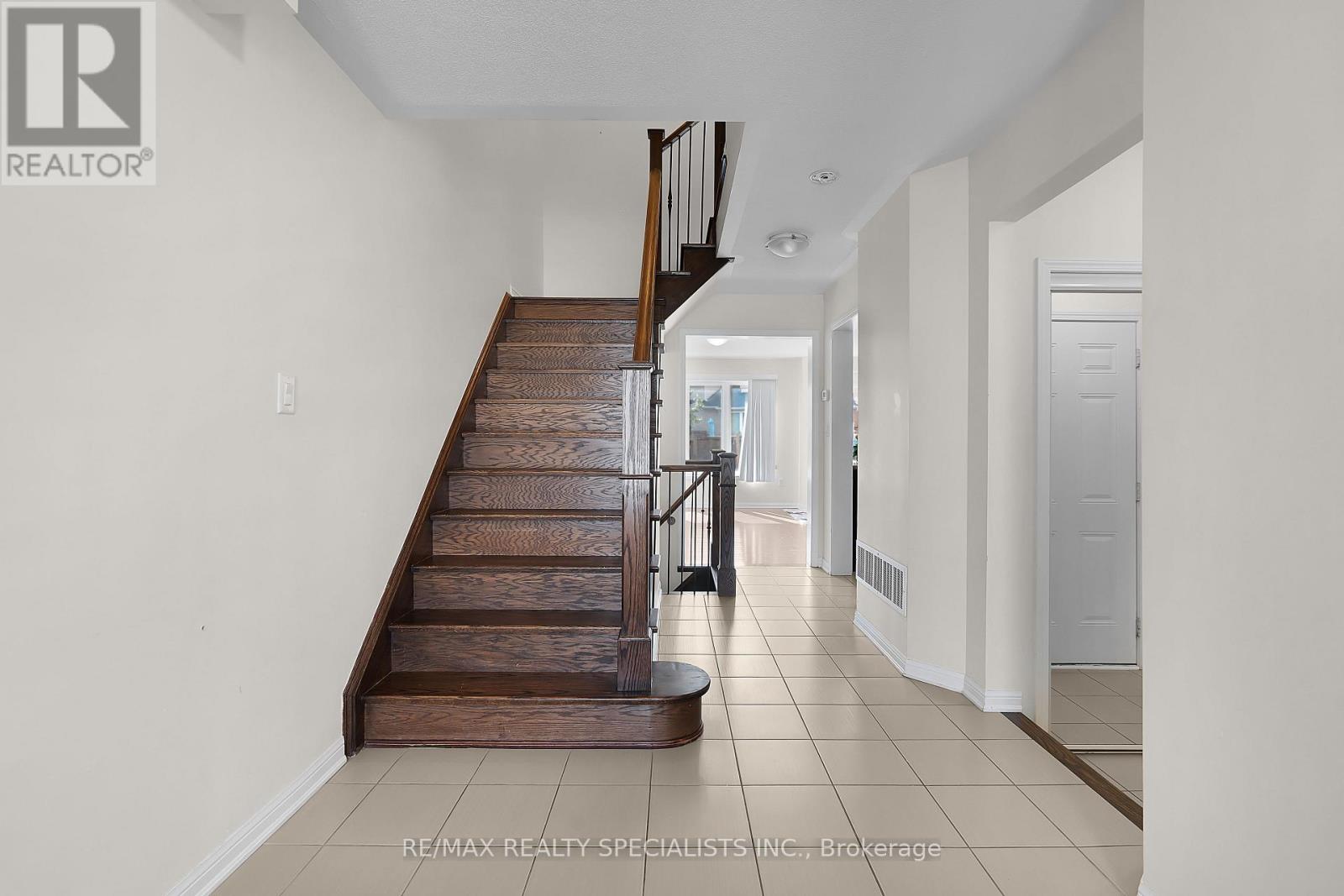 7 STOTTS TERRACE - 6