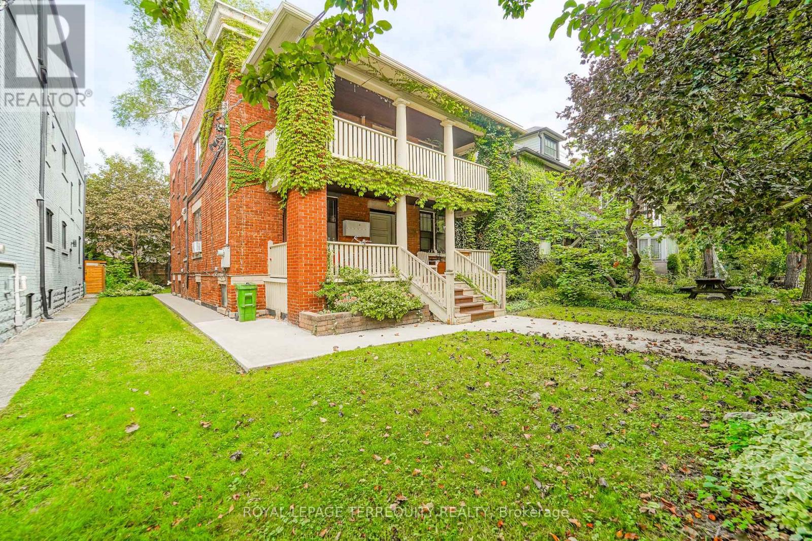 Photo of 8 Thorncliffe Avenue