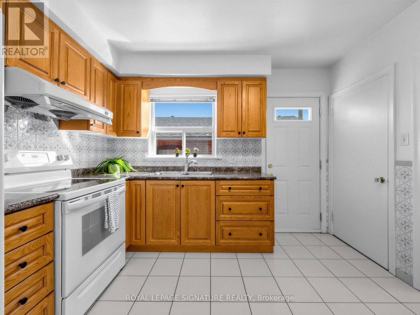 47 BEACON ROAD - 16
