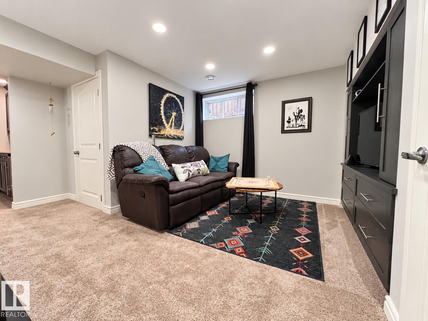 8431 SLOANE CR NW - Image 26