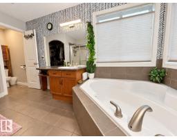 8431 Sloane Cr Nw, Edmonton, AB T6R0L3 Photo 18