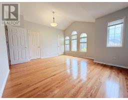 8 Maffey Crescent, Richmond Hill, ON L4S0A8 Photo 11