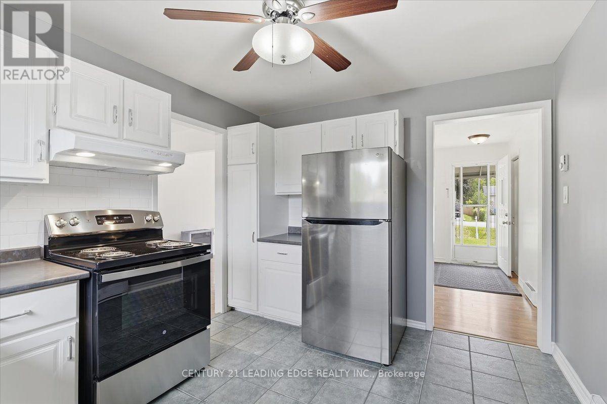 300 ANNSHEILA DRIVE - 12