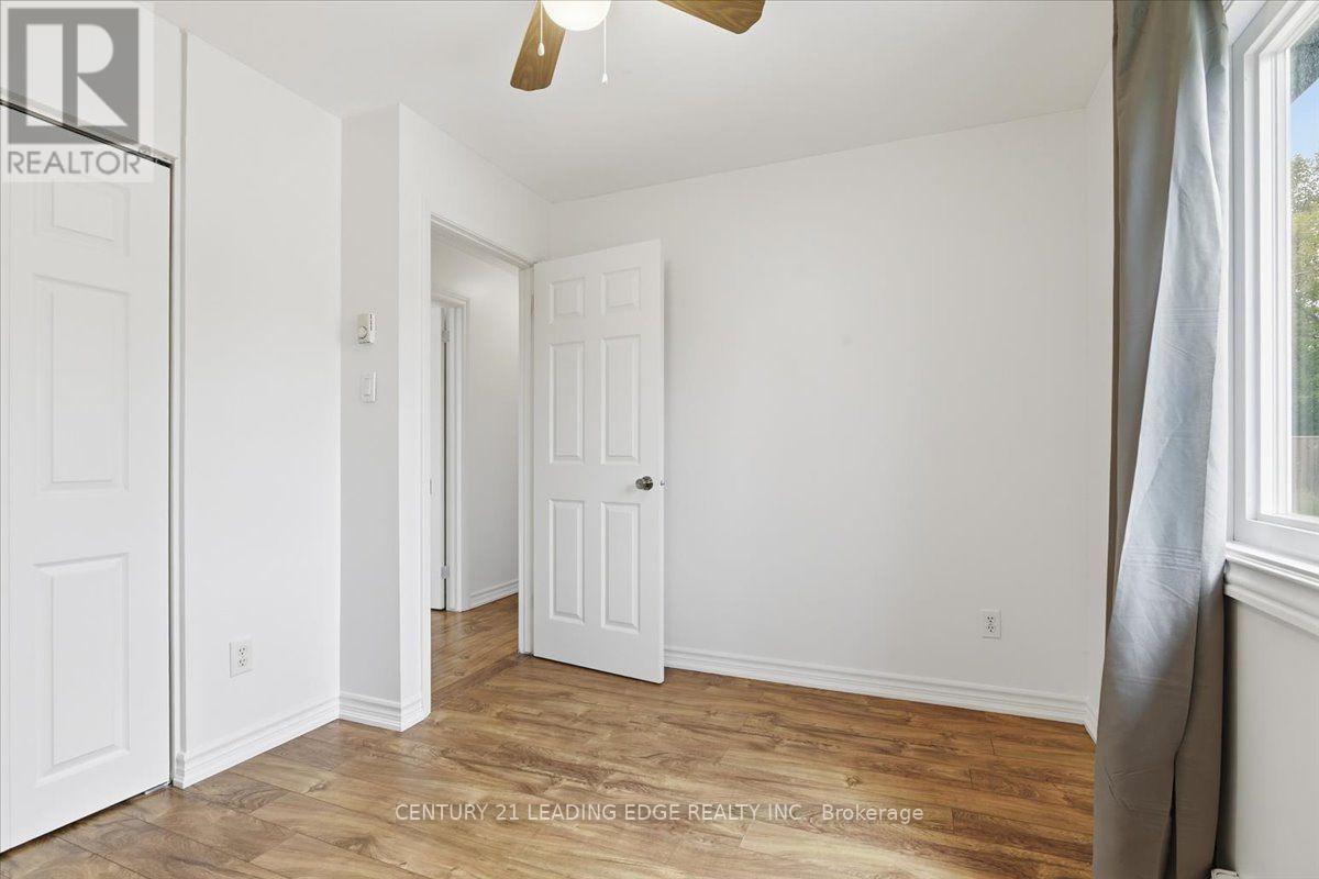 300 ANNSHEILA DRIVE - 27