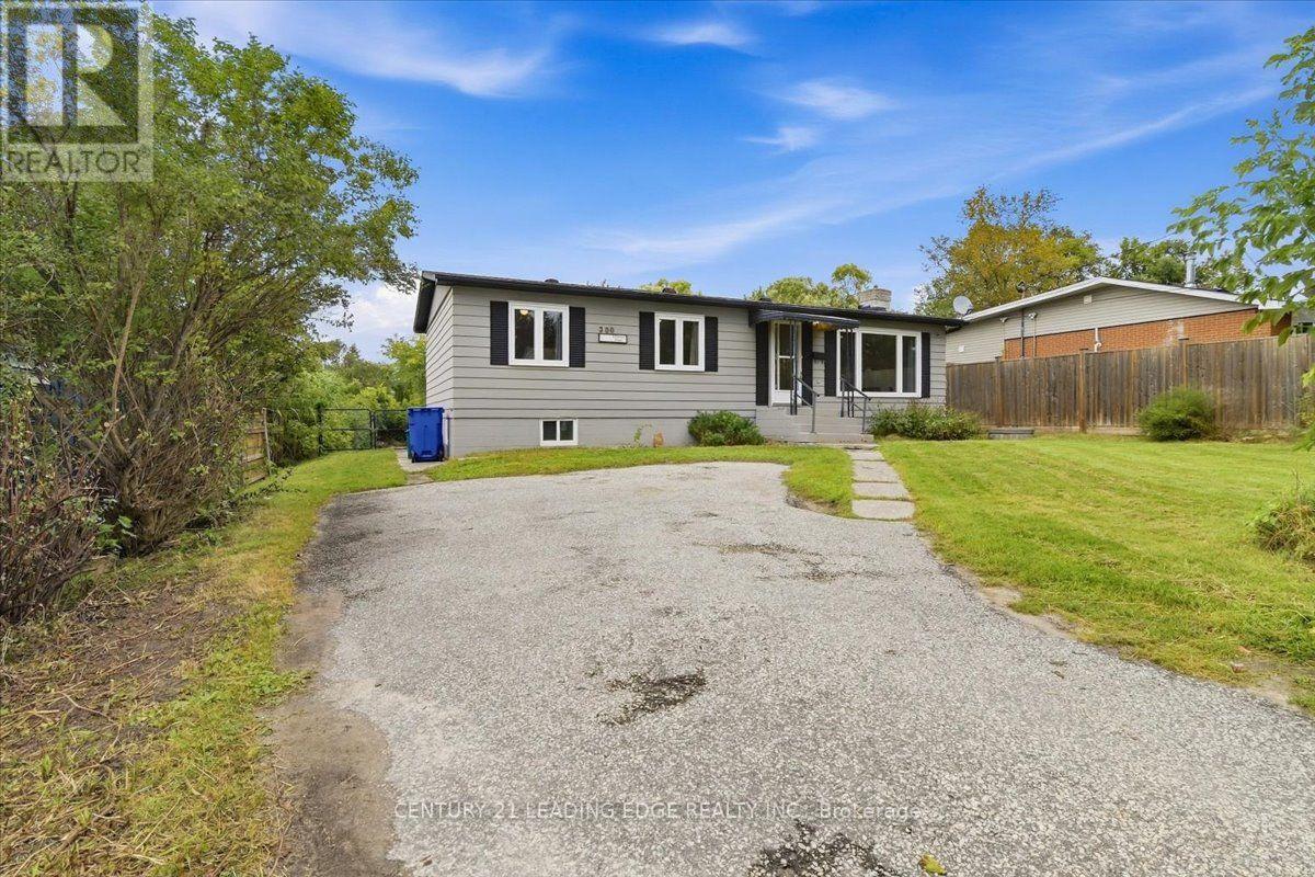 300 ANNSHEILA DRIVE - 3