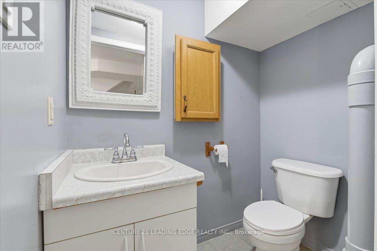 300 ANNSHEILA DRIVE - 35
