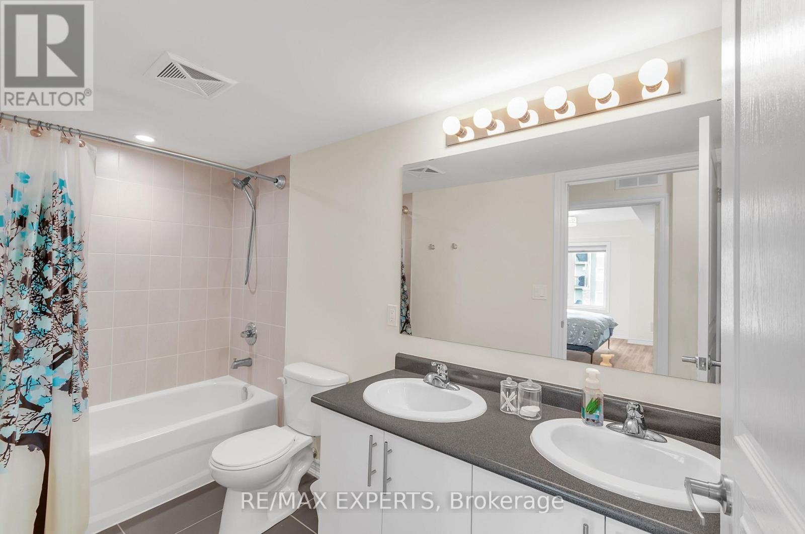 #207 4 COVE COURT - Image 12