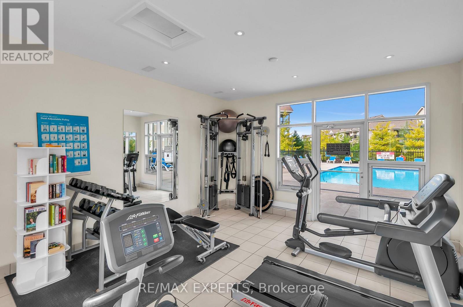 #207 4 COVE COURT - 20