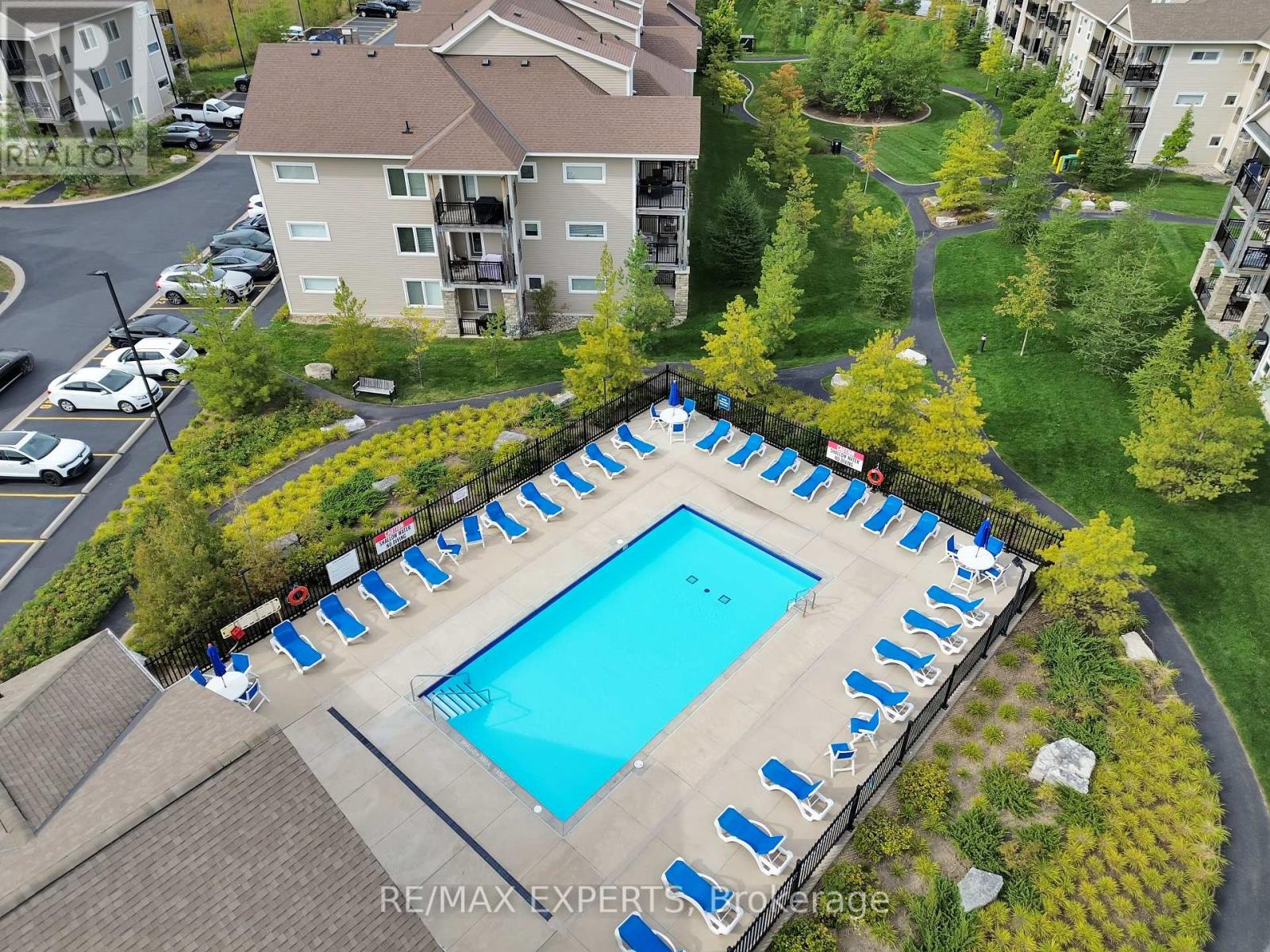 #207 4 COVE COURT - 22