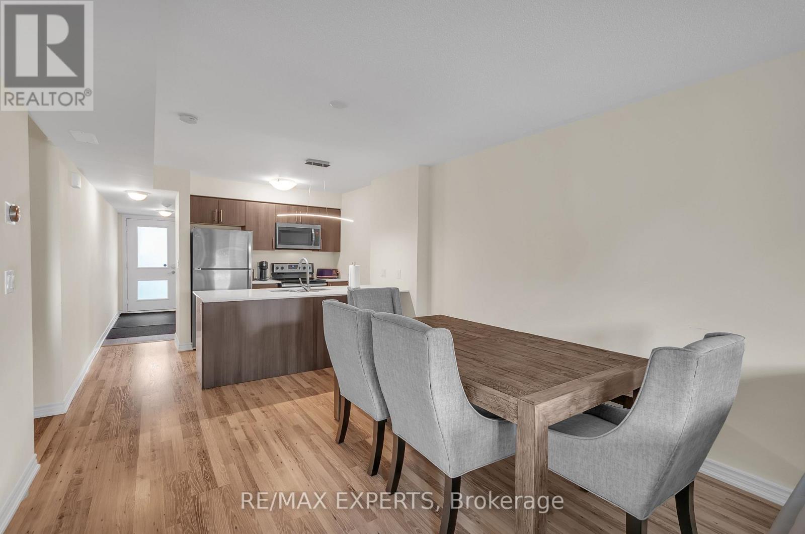 #207 4 COVE COURT - Image 3