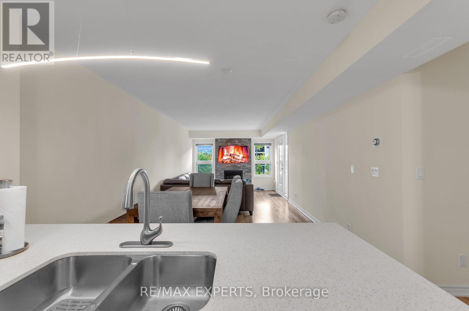 #207 4 COVE COURT - Image 5