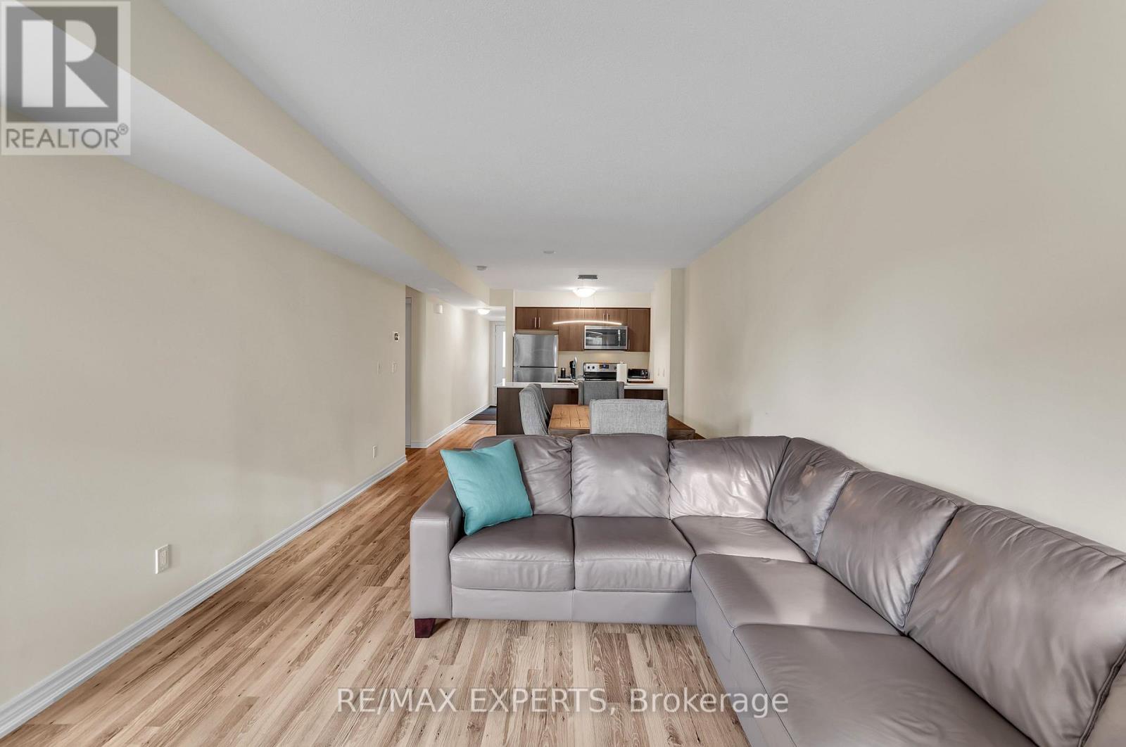 #207 4 COVE COURT - Image 9