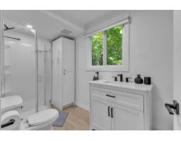 20 Ch. Du Canari, Val Des Monts, QC J8N6J7 Photo 18