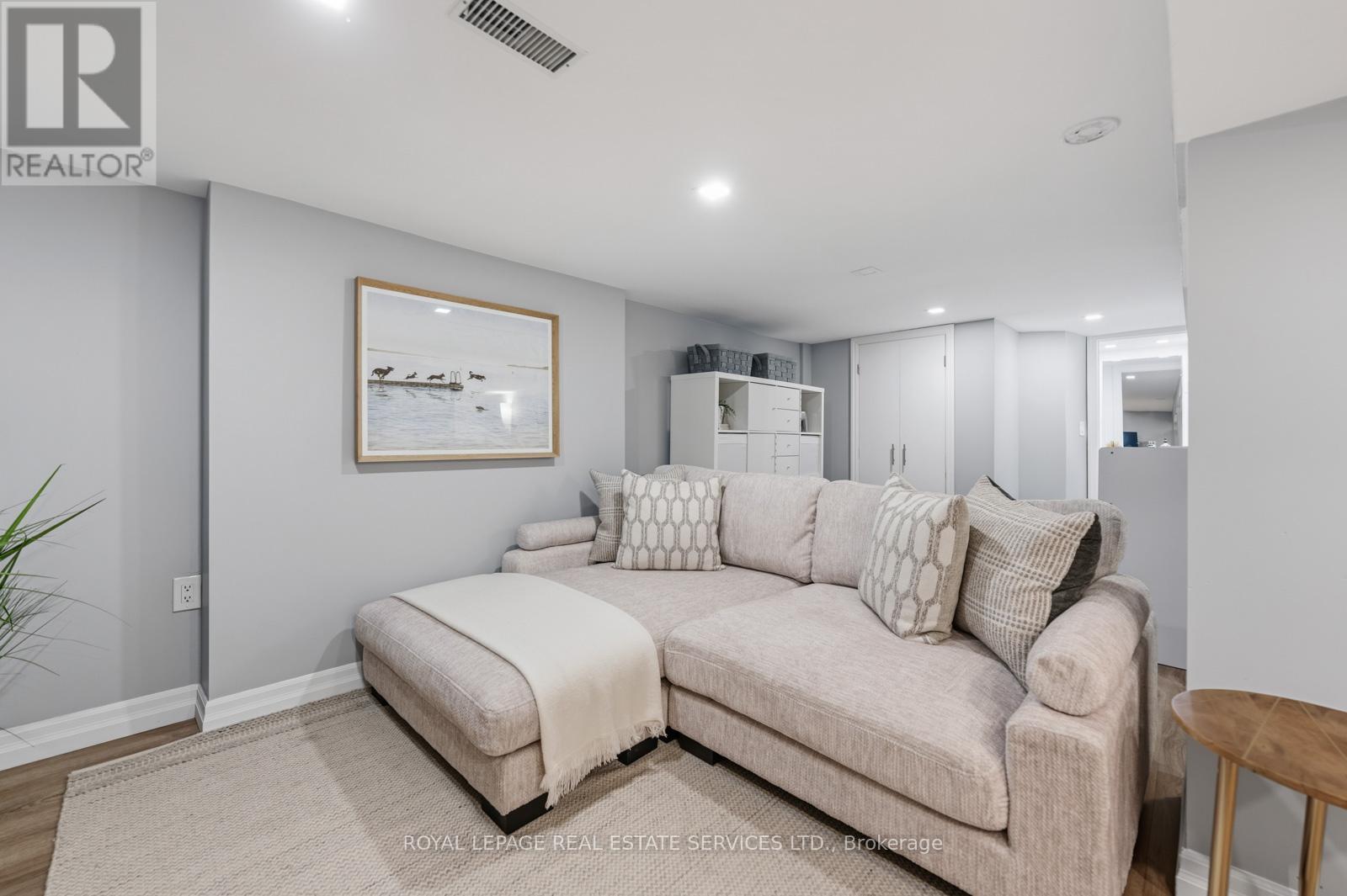 494 DURIE STREET - Image 32