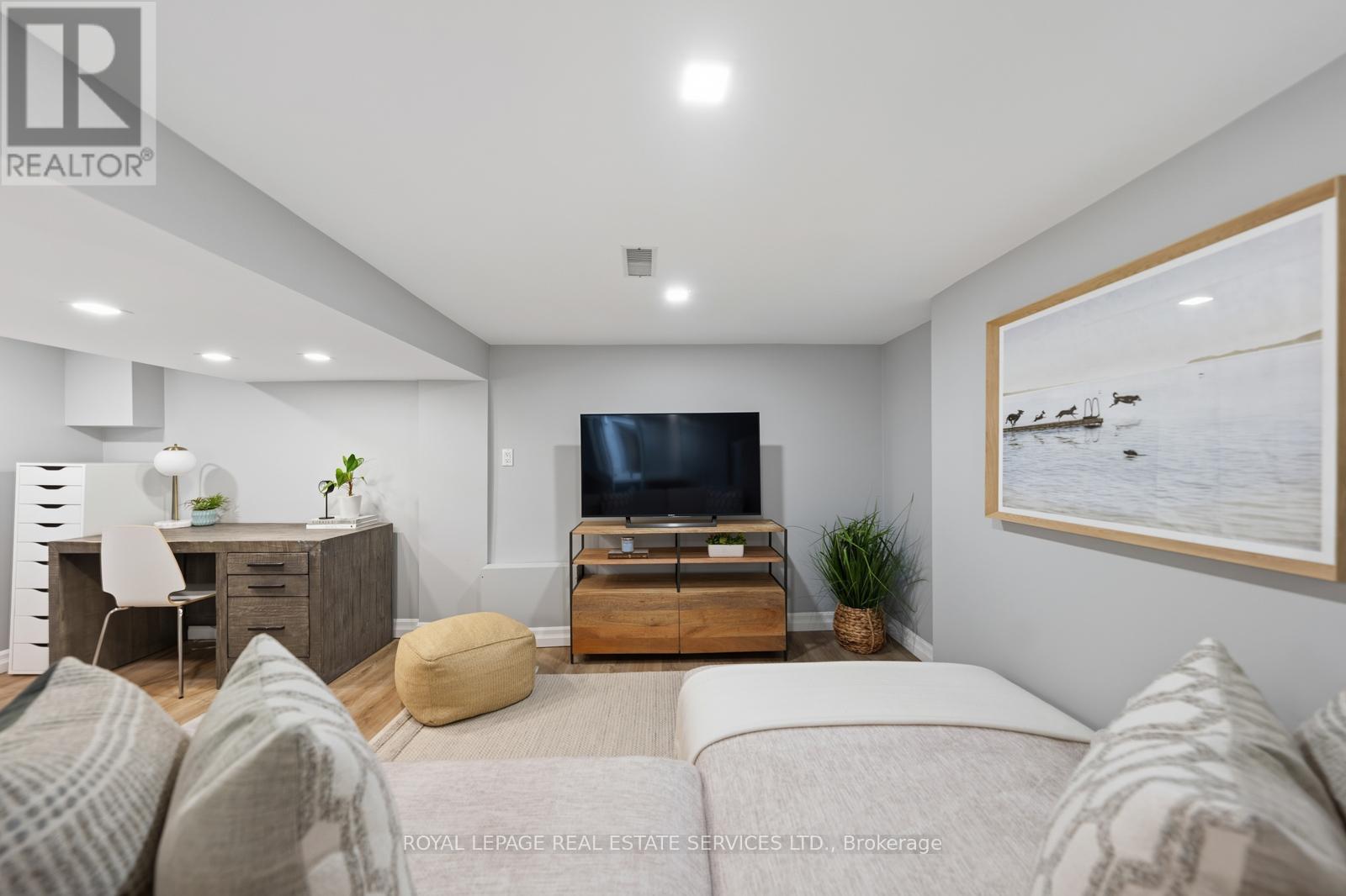 494 DURIE STREET - Image 33