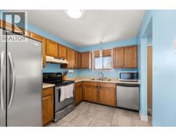 Kitchen - 1630 Blue Spring, Windsor, ON N8W5L2 Photo 13